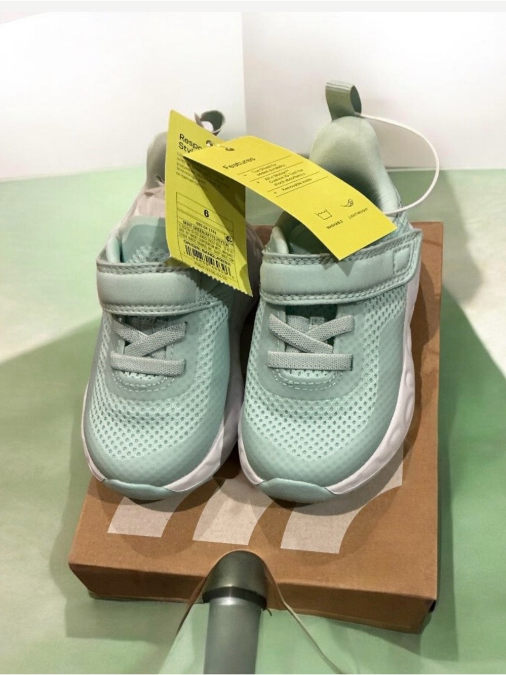 Kids' Mint Green Hook-and-Loop Athletic Sneakers